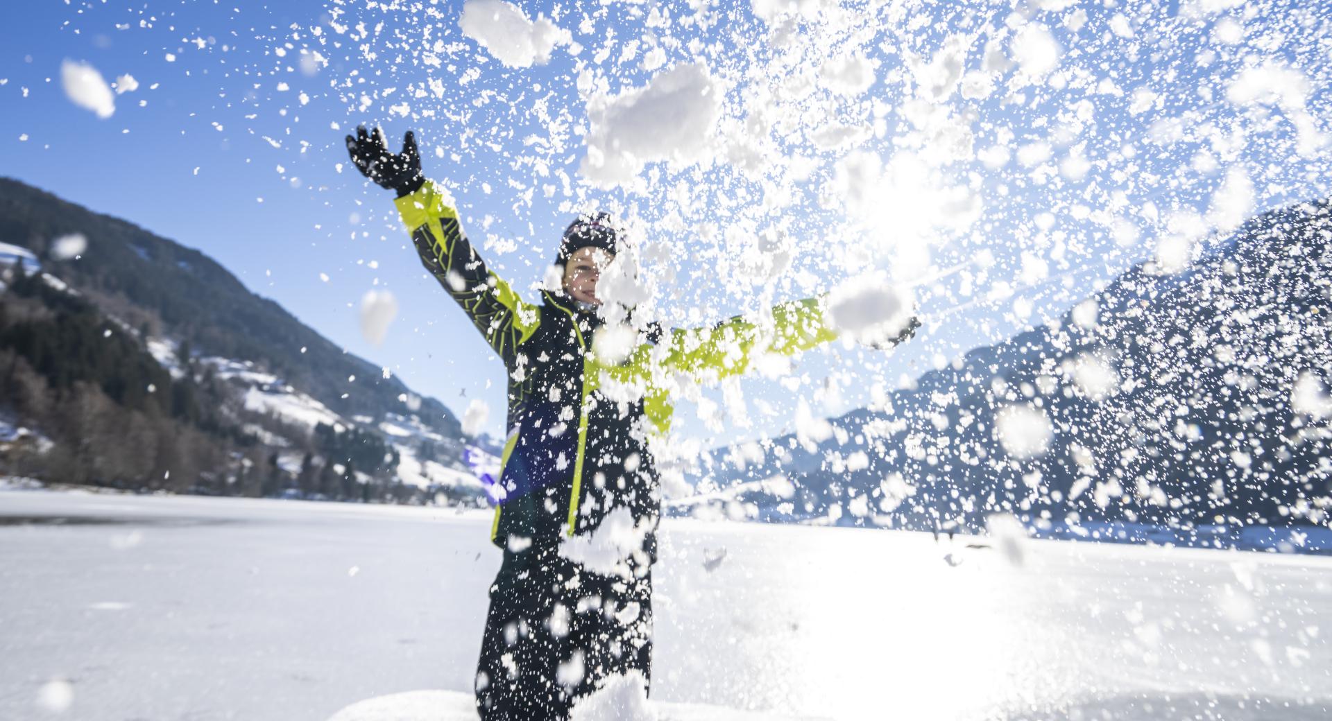 121-8594-HR_brennseehof_winter_by_gert_perauer