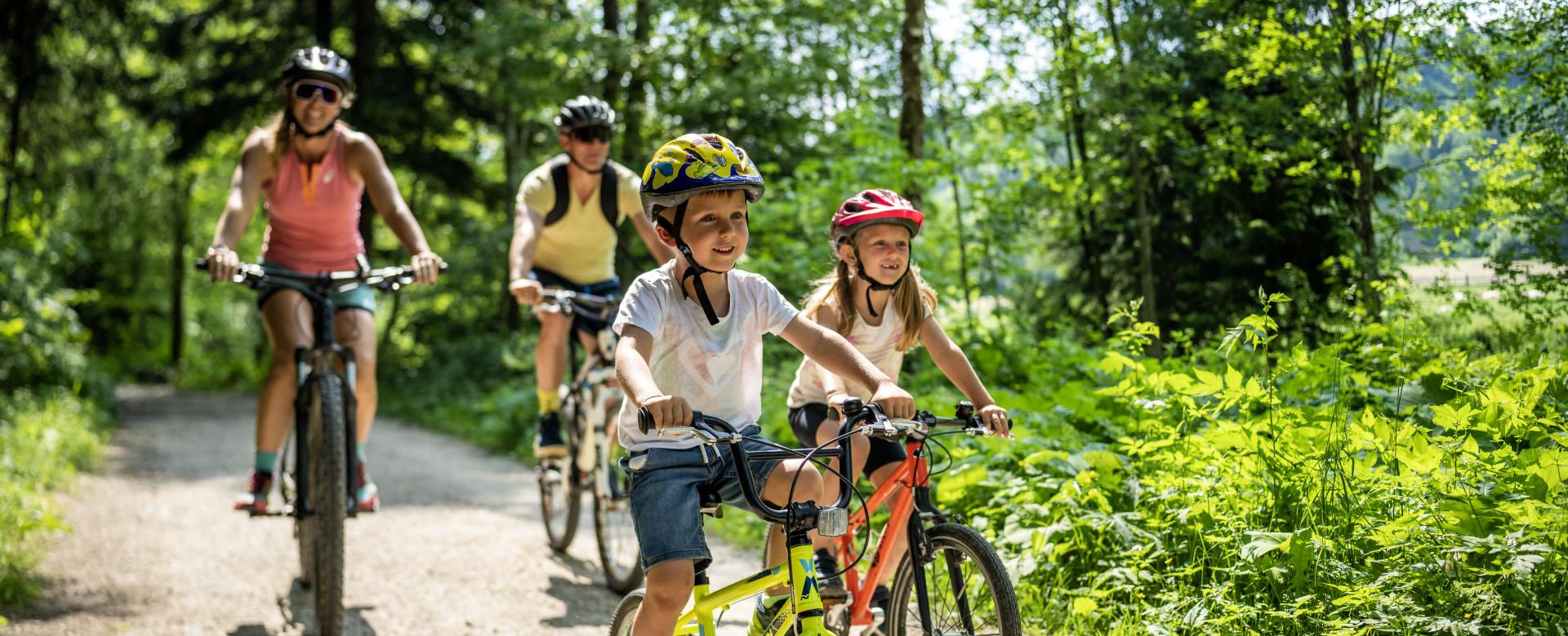 Radfahren_NOCKBIKE_Tiebel Radweg_Familie_Nockberge_Sommer &copy; Gert Perauer_MBN Tourismus (1)