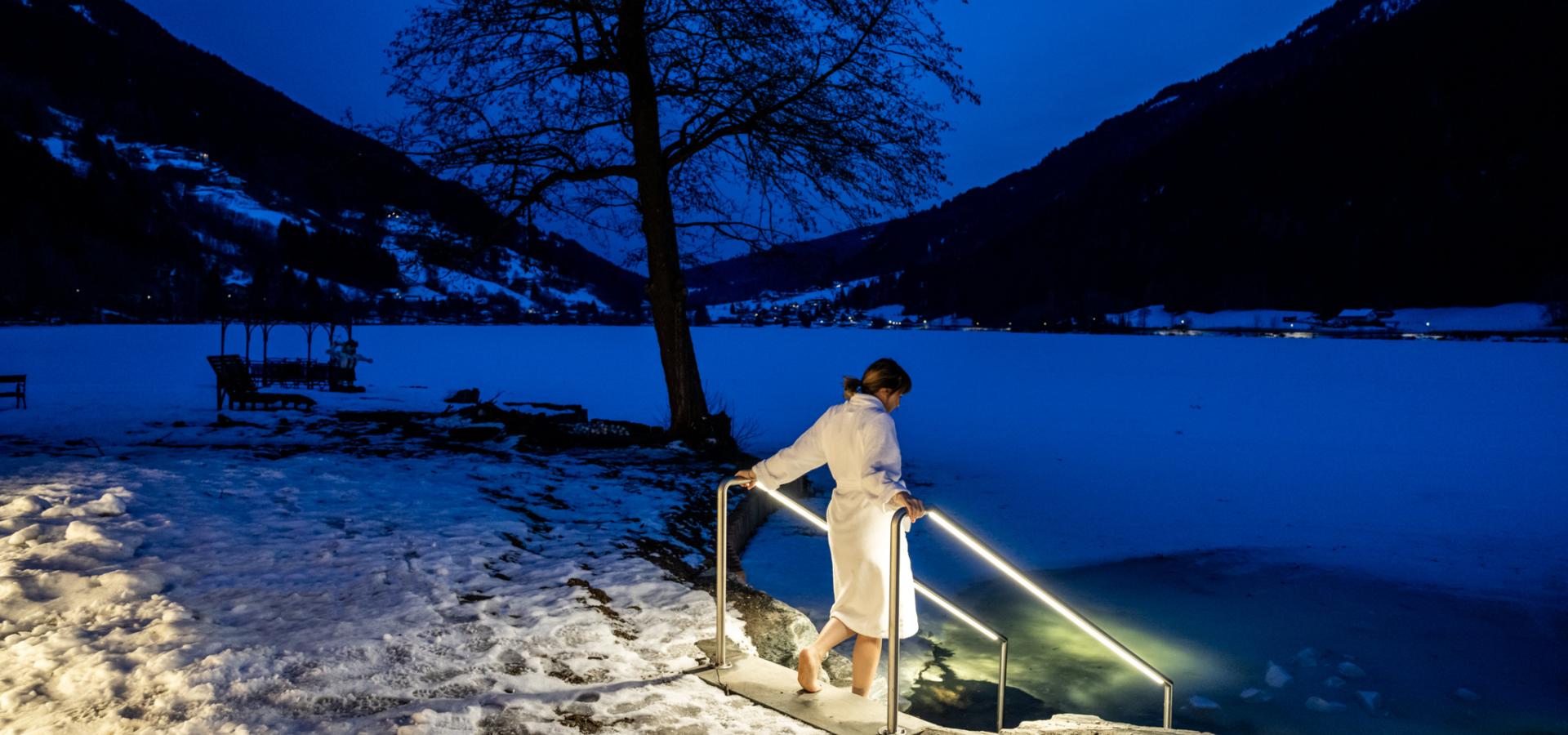94--LR_brennseehof_saunahaus©gert_perauer