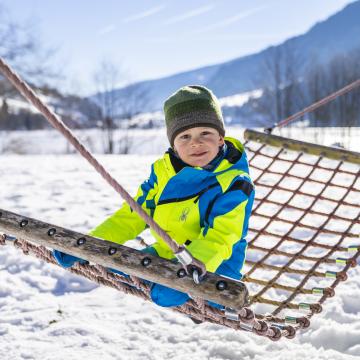 146-8822-HR_brennseehof_winter_by_gert_perauer