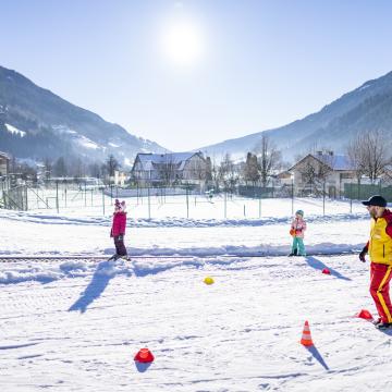 31-8030-HR_brennseehof_winter_by_gert_perauer