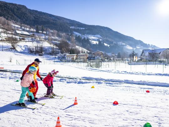 28-8019-HR_brennseehof_winter_by_gert_perauer