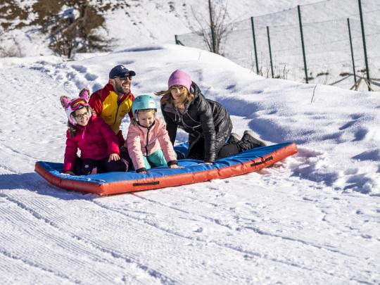 64-8352-HR_brennseehof_winter_by_gert_perauer