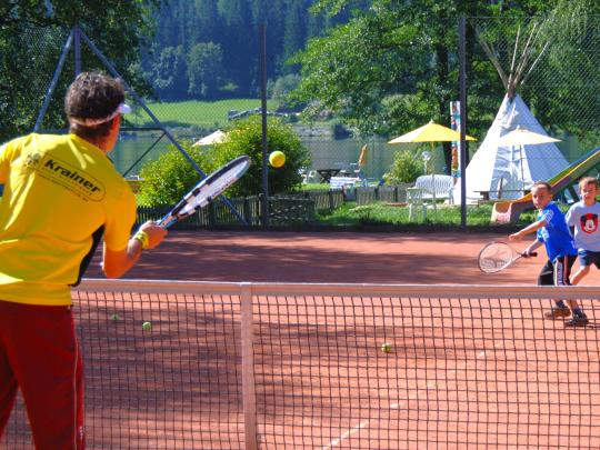 Tennis_Kinder_2_(c)franzgerdl.com