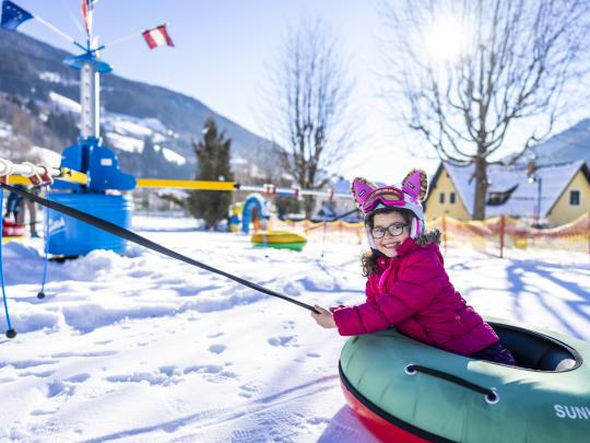 57-8281-HR_brennseehof_winter_by_gert_perauer