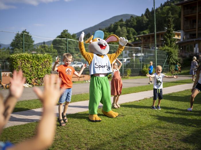 Brennseehof – Resort | Familie & Sport 32-6610-HR_aktiv_brennseehof_feldamsee_by_gert_perauer