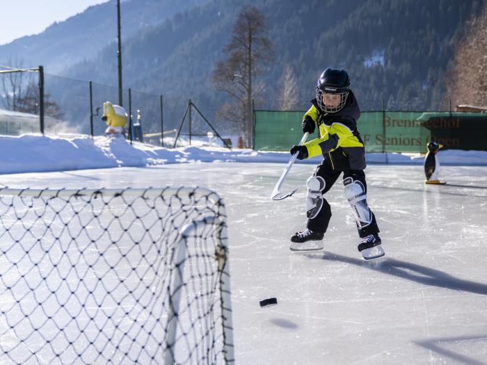 Brennseehof – Resort | Familie & Sport 76-8464-HR_brennseehof_winter_by_gert_perauer